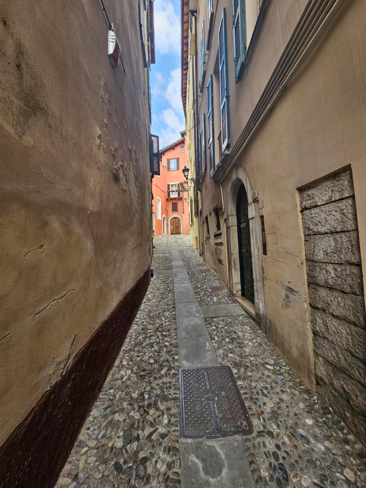 Il Cortiletto- Le Piazze Apartment Brescia Luaran gambar